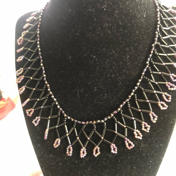 Elegant Beaded Necklace , lovely looking bead necklace - gently used - Picture 5 of 5